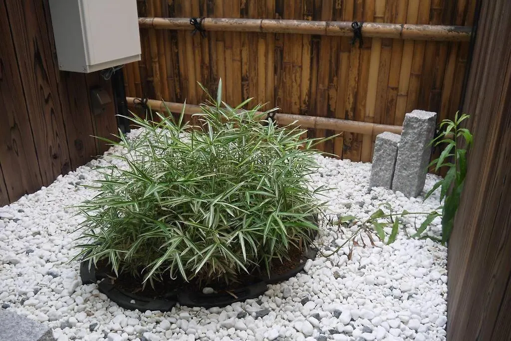 Ems-An Villa Kiotó 0*,  Japán